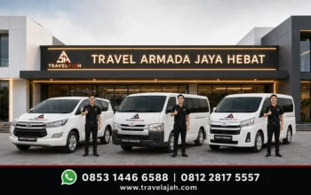 Armada dan crew Travelajah siap melayani Anda