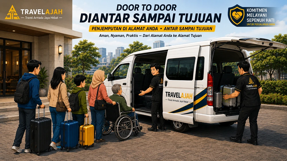Driver Travelajah sedang memberi pelayanan keapda penumpang difabel